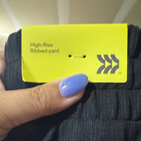 Women’s High Rise Ribbed Pant - Picture 6 of 7